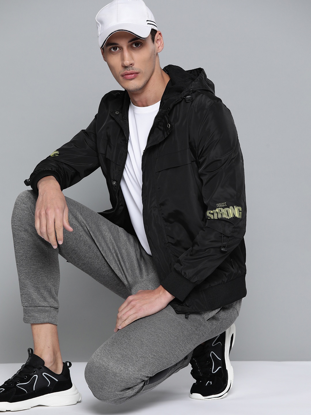 

HRX By Hrithik Roshan Lifestyle Men Jet Black Rapid-Dry Solid Jackets