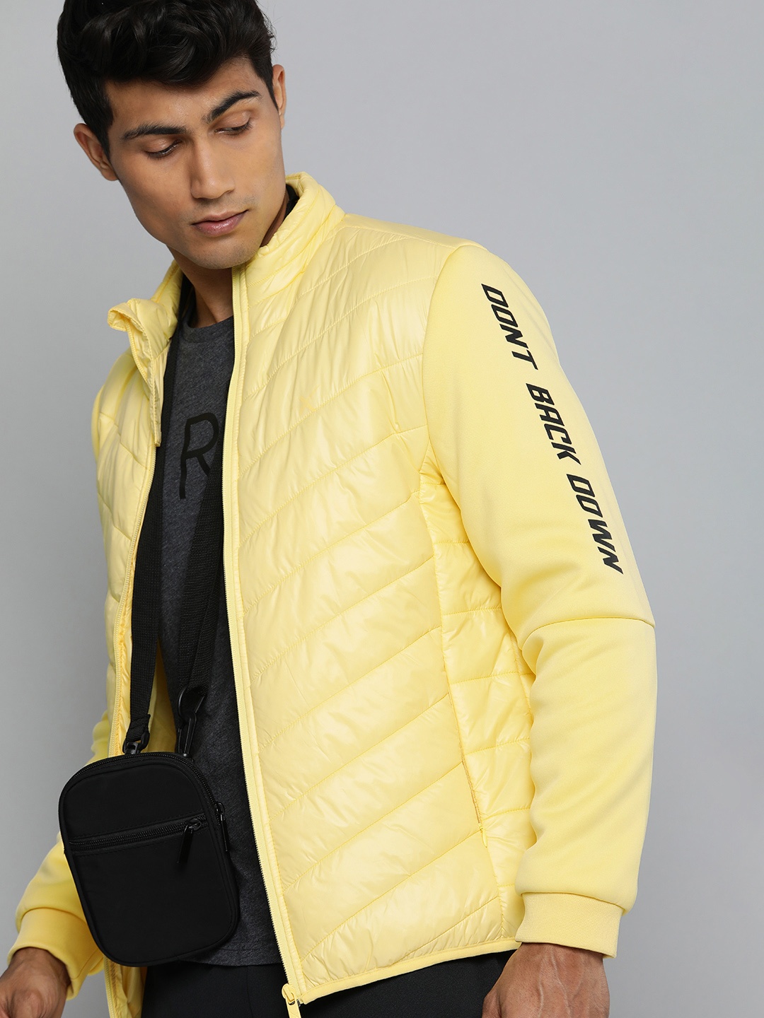 

HRX By Hrithik Roshan Lifestyle Men lemon drop Rapid-Dry Solid Jackets, Yellow