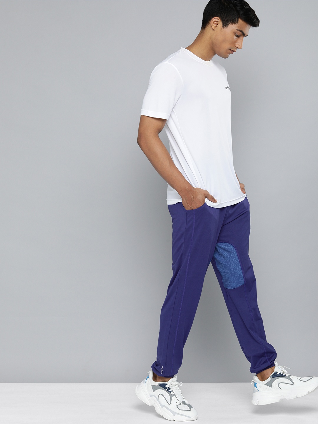

HRX By Hrithik Roshan Men Mazarine Blue Slim Fit Colourblocked Rapid-Dry Training Joggers