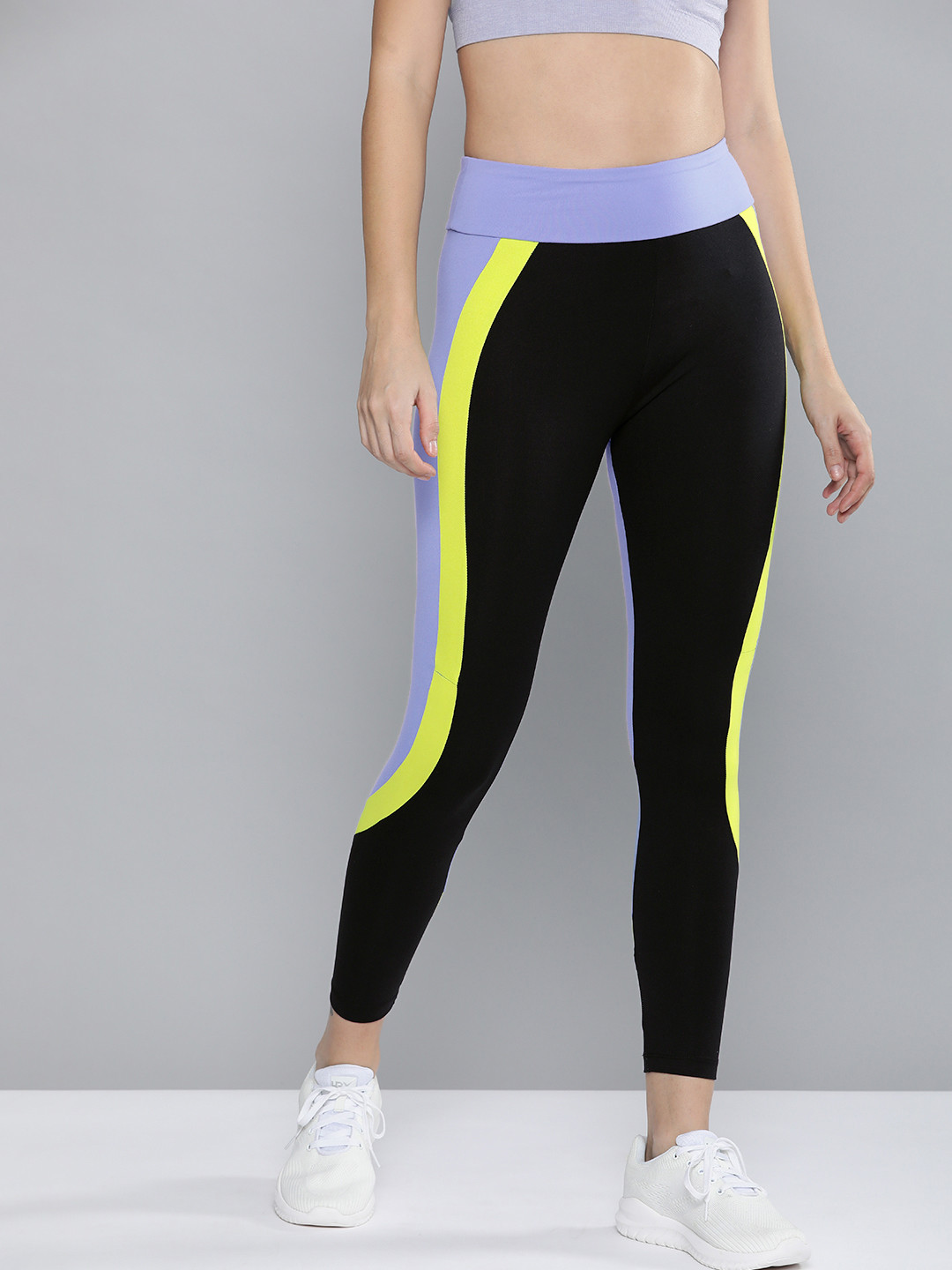 

HRX By Hrithik Roshan Training Women Jet Black Rapid-Dry colourblock Tights