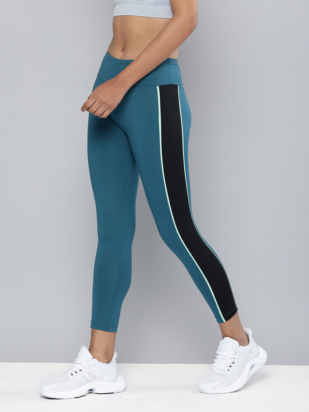 

HRX By Hrithik Roshan Women Blue Coral Running Rapid-Dry Colourblocked Tights