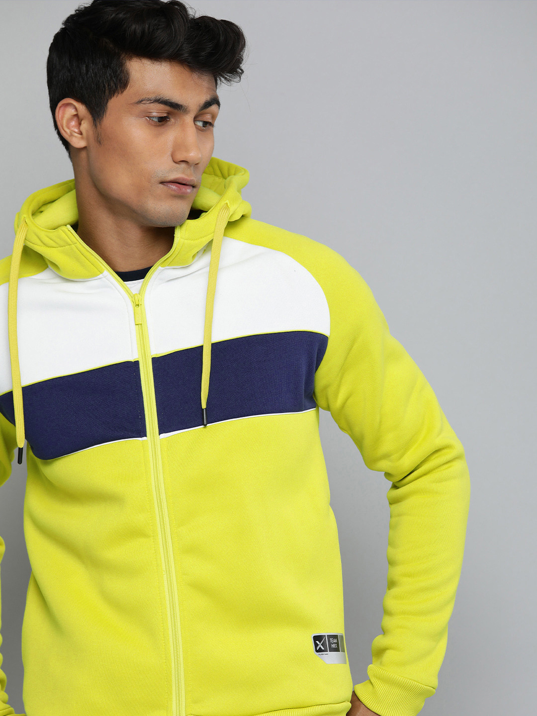

HRX By Hrithik Roshan Basketball Men Yellow Rapid-Dry Colourblocked Sweatshirts