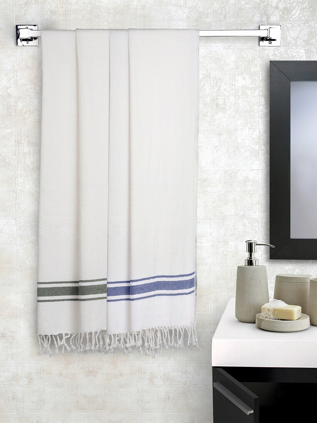 

KLOTTHE Set of 4 White & Blue Solid 233 GSM Bath Towels