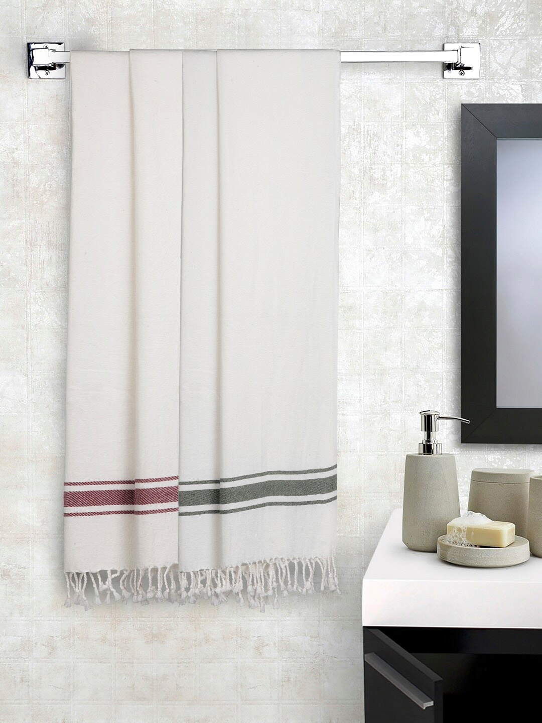 

KLOTTHE Set Of 4 White Solid 233 GSM Cotton Bath Towels