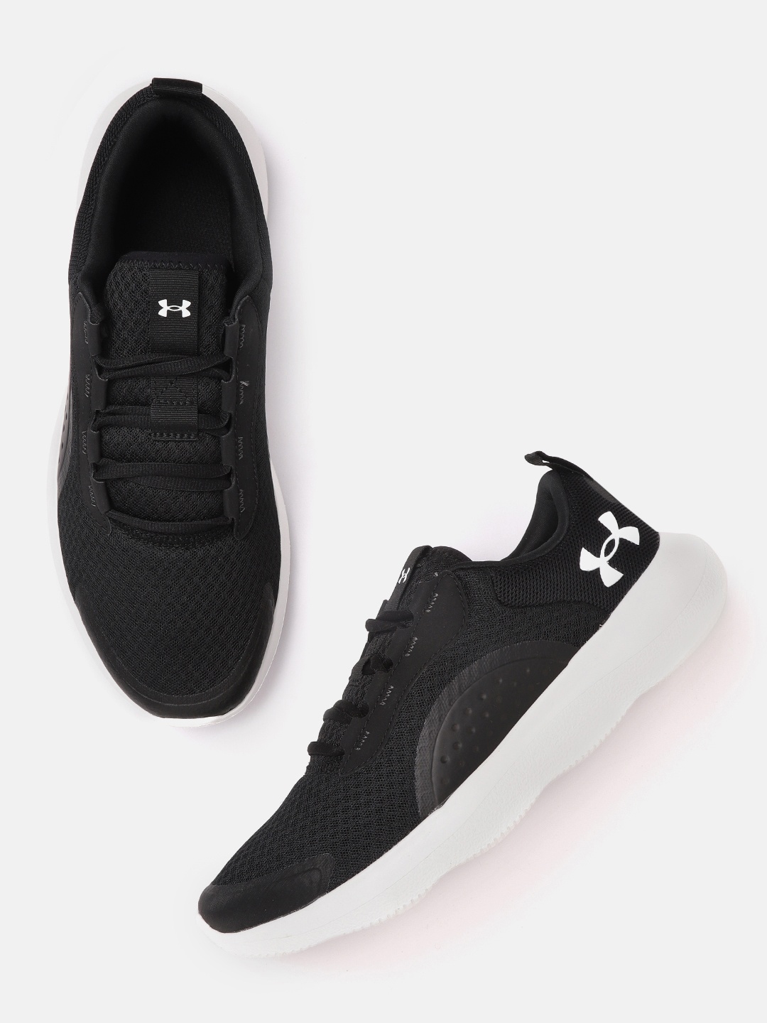 

UNDER ARMOUR Men Black Victory Woven Design Sneakers