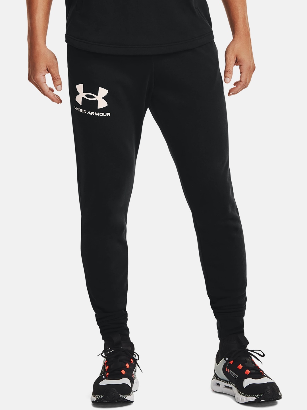 

UNDER ARMOUR Men Black Solid RIVAL TERRY Joggers