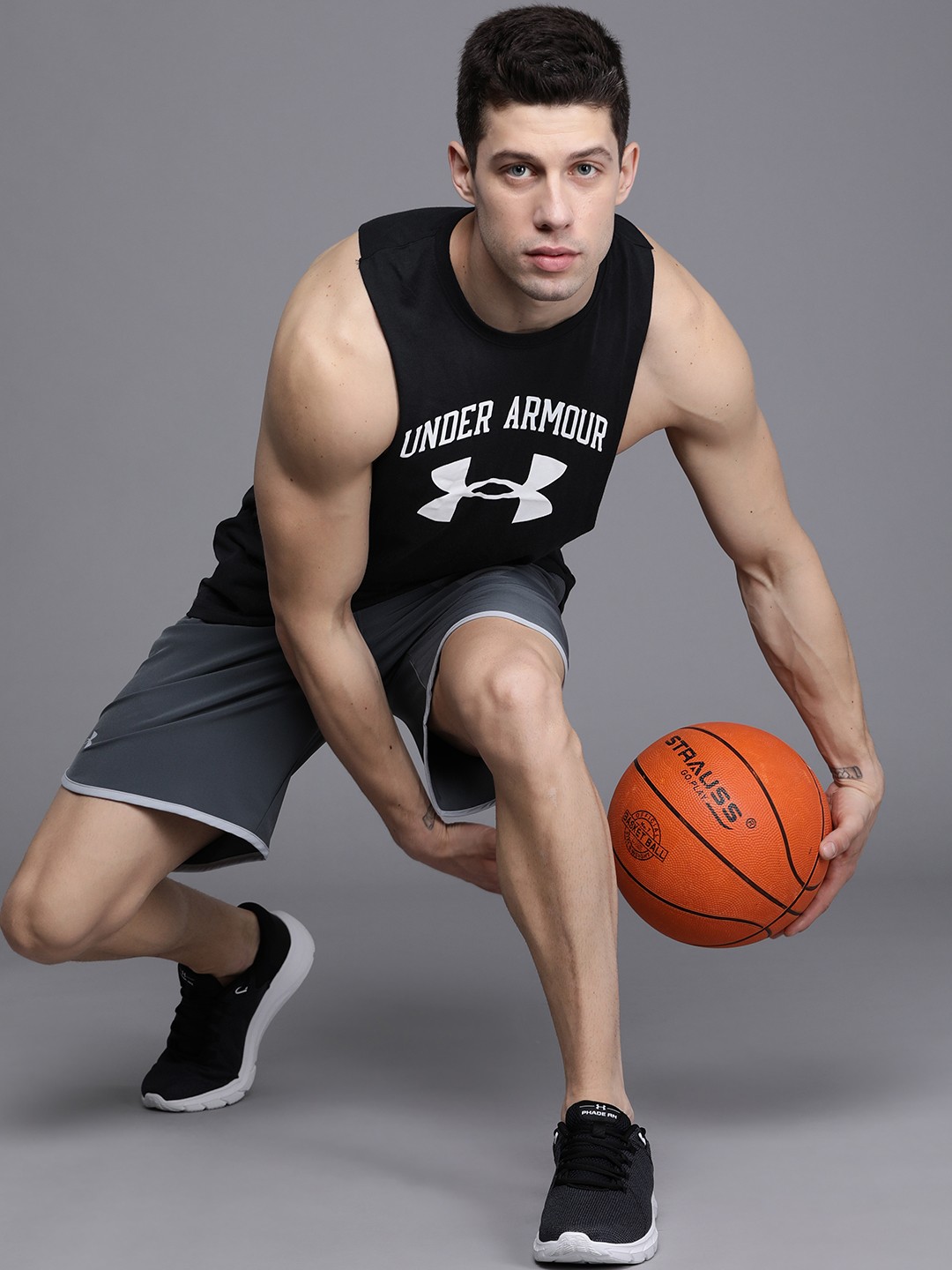 

UNDER ARMOUR Men Black & White Printed Big Logo Sleeveless T-Shirt