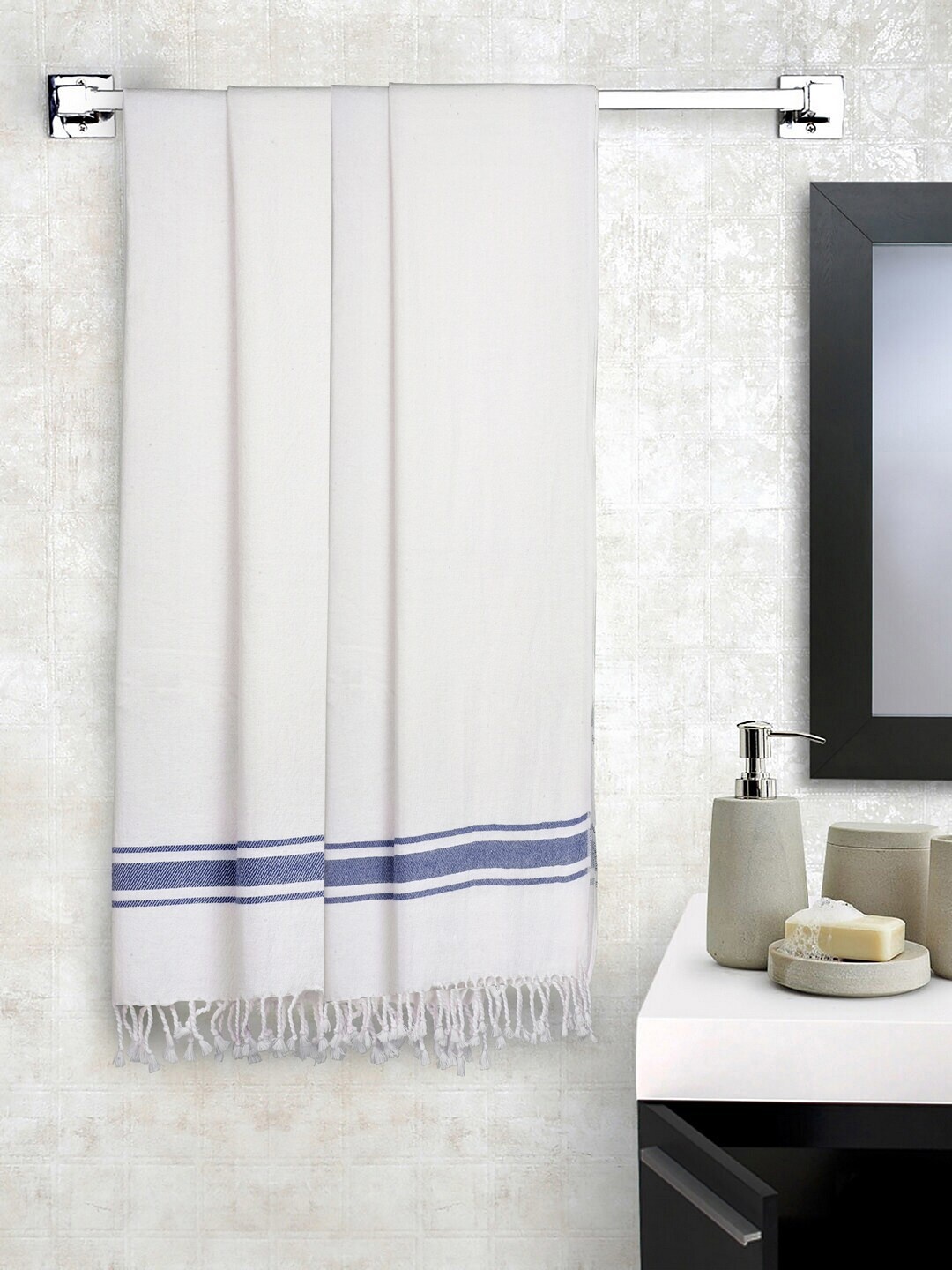 

KLOTTHE Set Of 4 White Solid 233 GSM Cotton Bath Towels