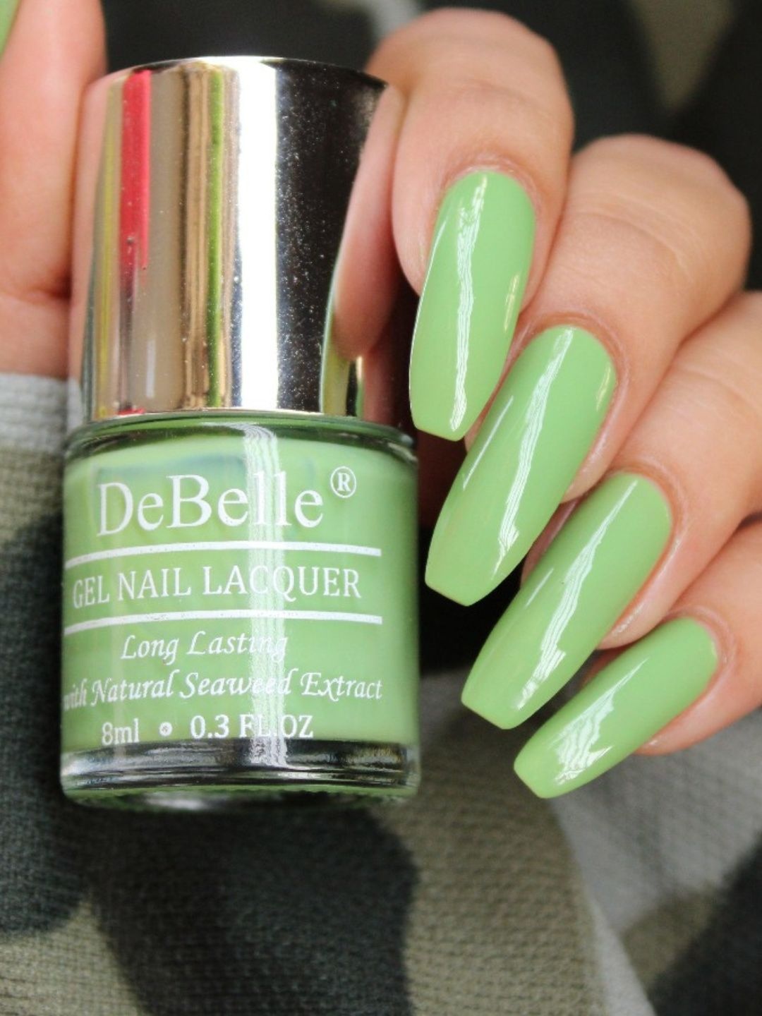 

DeBelle Gel Nail Lacquer - Mystique Green 8 ml