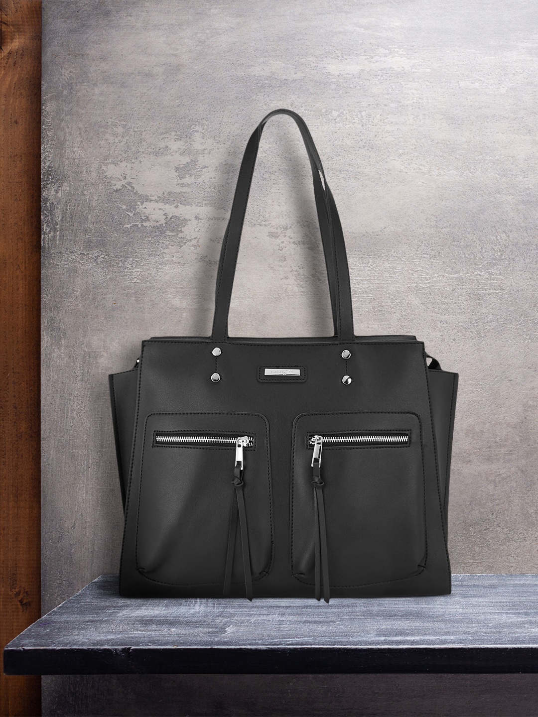 

Forever Glam by Pantaloons Black Shoulder Bag