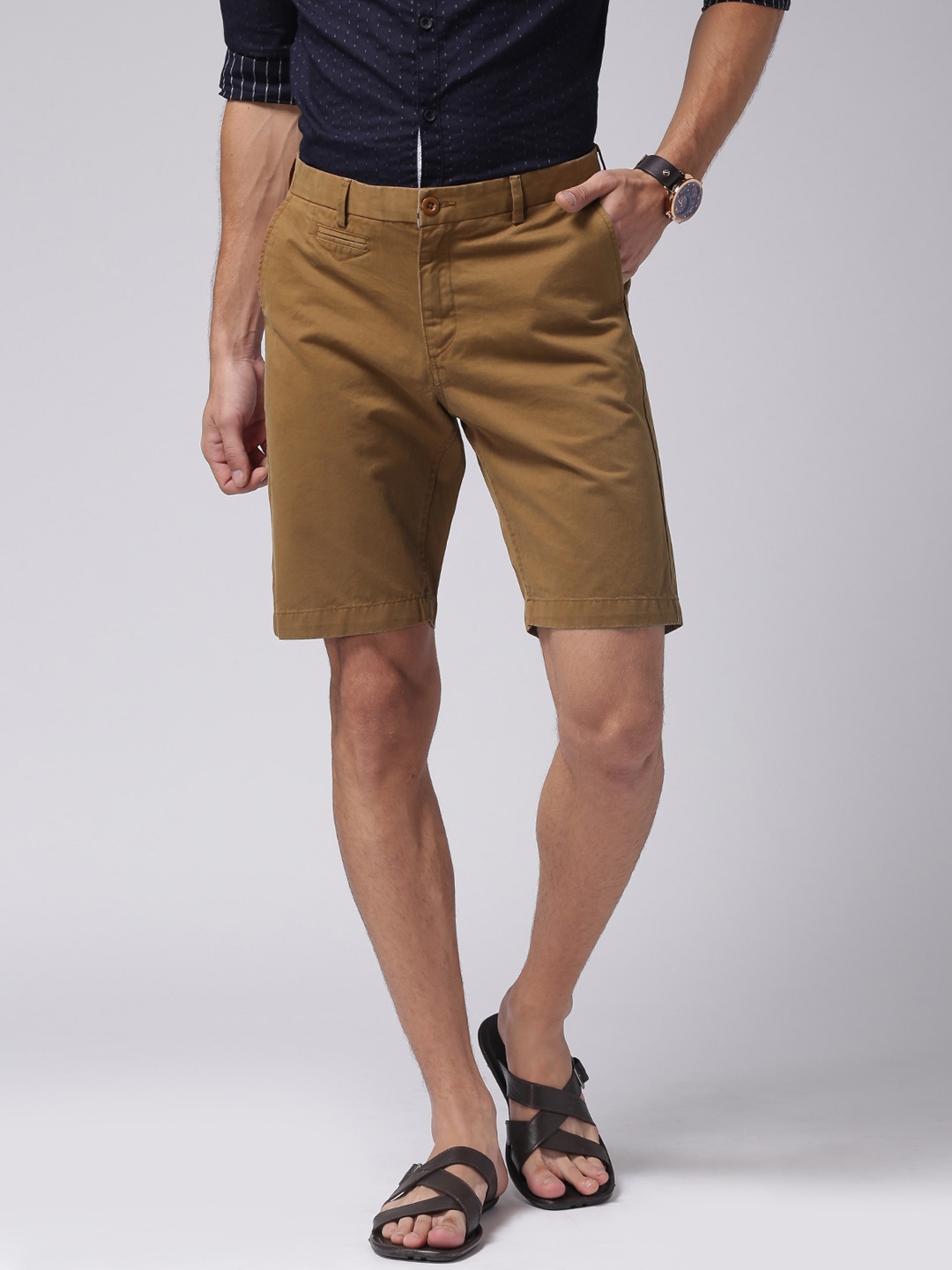 

True Blue Men Brown Solid Regular Fit Chino Shorts