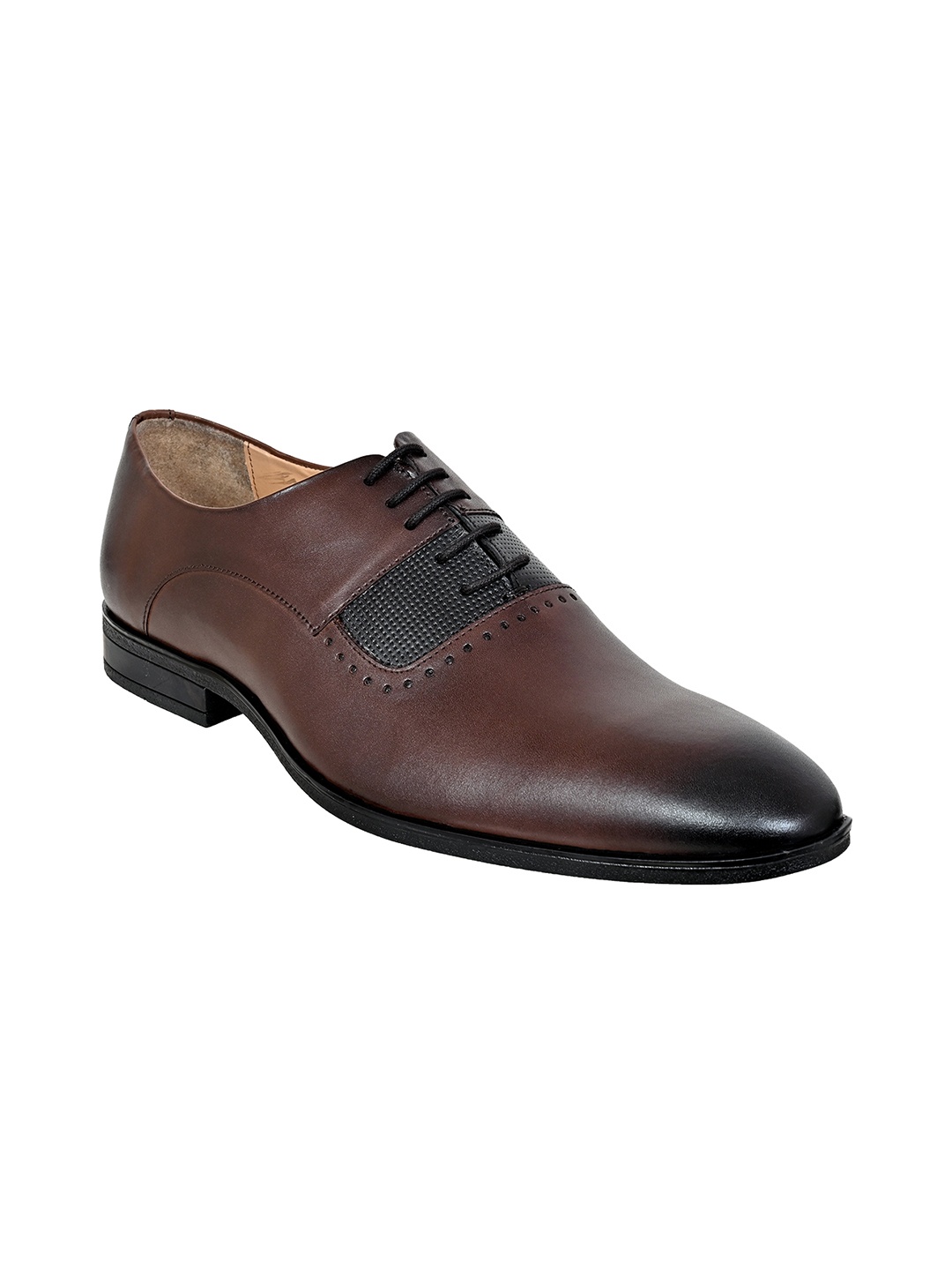 

Allen Cooper Men Brown Solid Leather Formal Oxfords