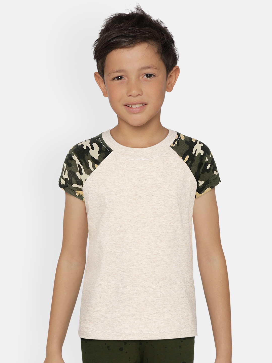 

Rute Boys Cream-Coloured Cotton Solid T-shirt