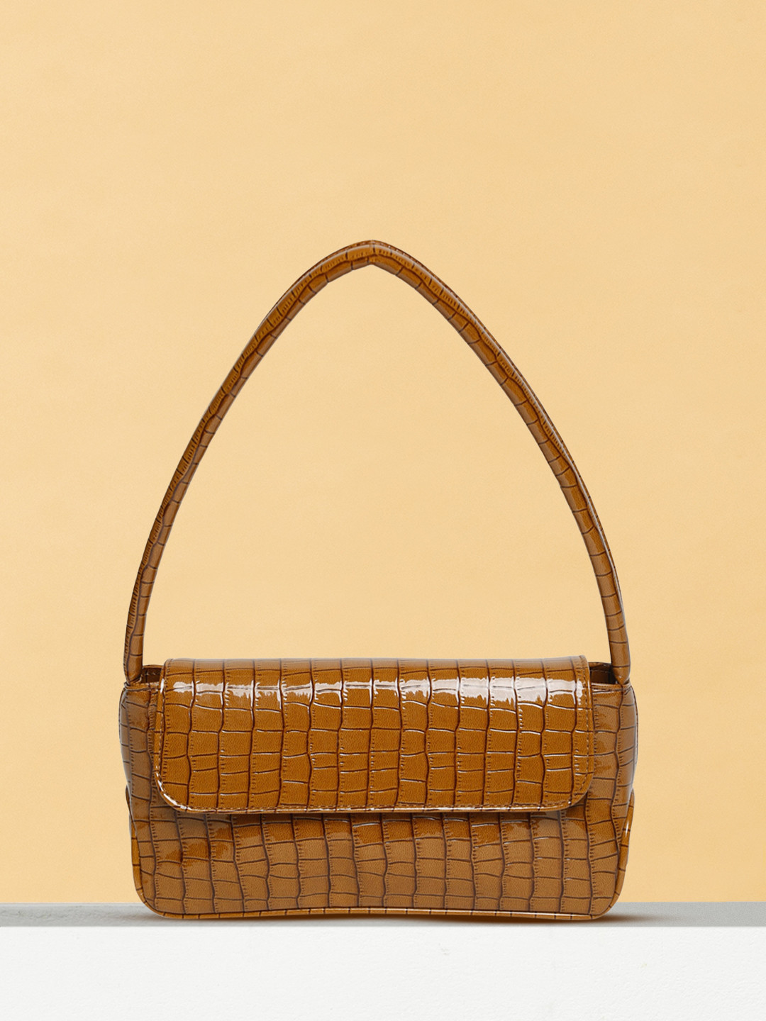 

Apsis Brown Textured Structured Handheld Bag