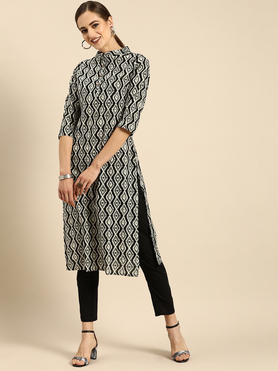 

Anouk Women Black & White Ethnic Motifs Printed Kurta