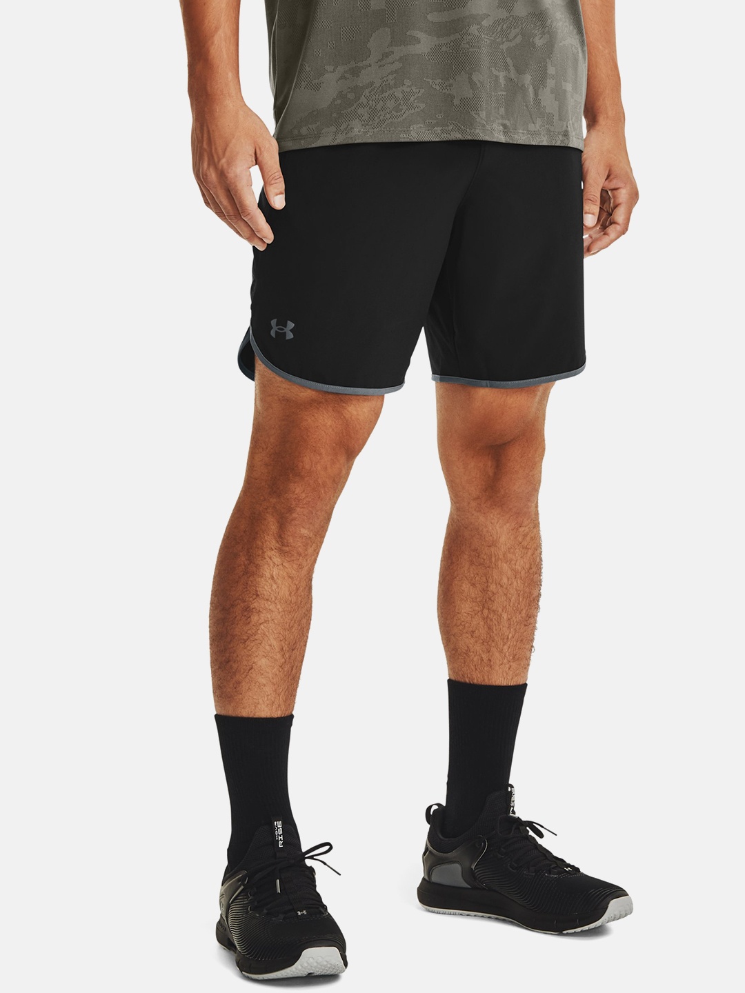 

UNDER ARMOUR Men Black HITT Woven Solid Training Shorts