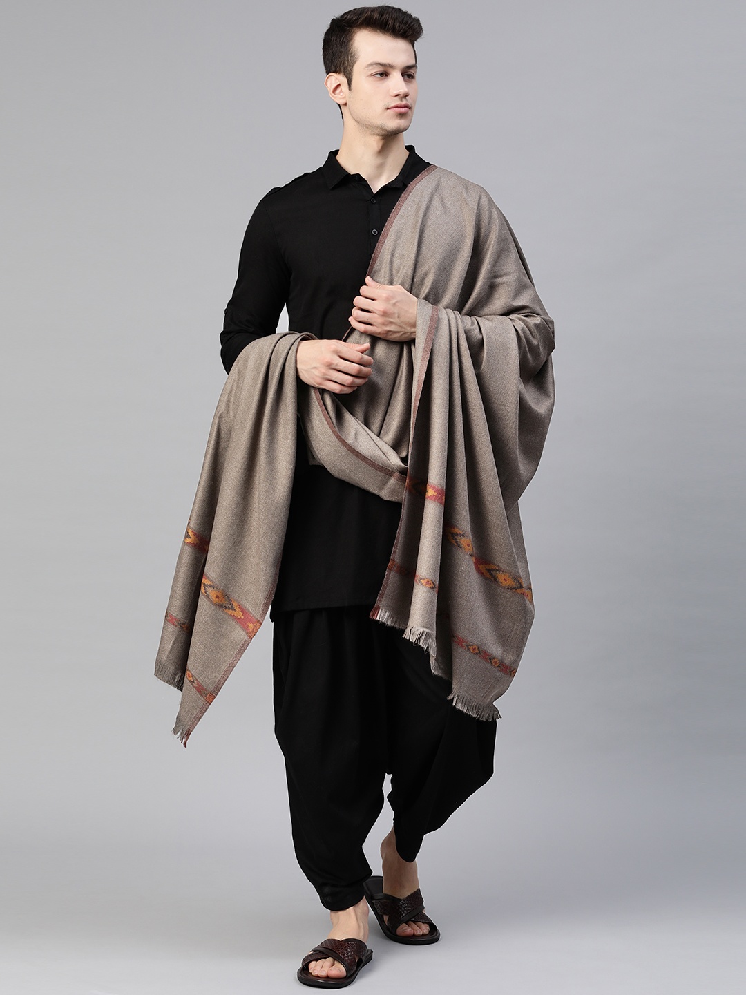 

WEAVERS VILLA Men Grey Woven Border Shawl