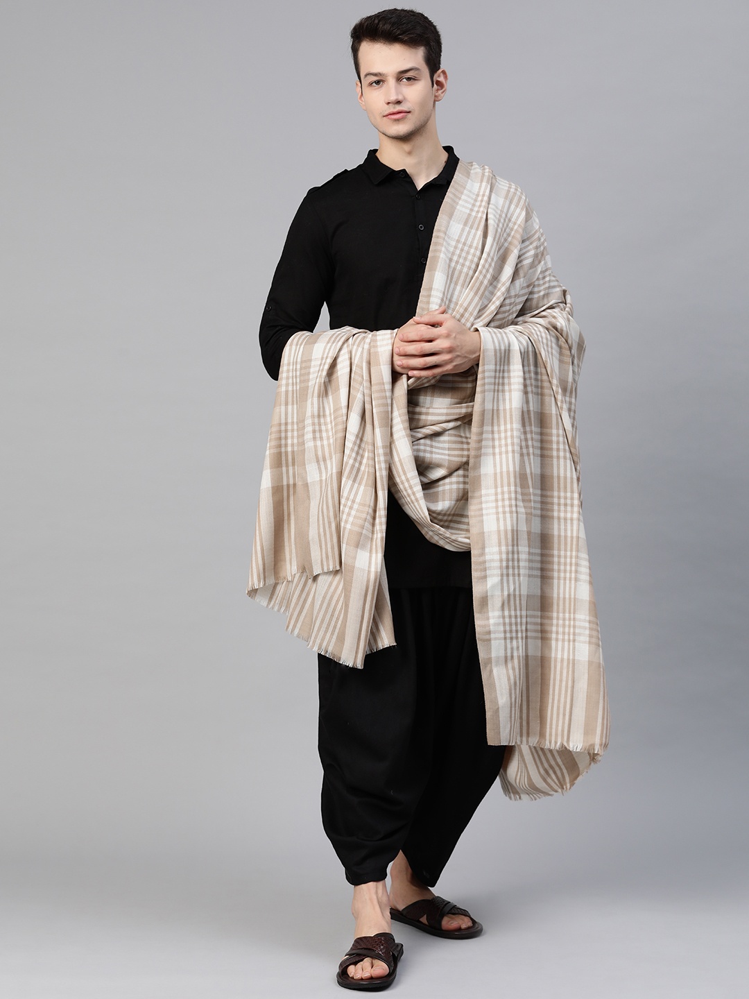 

WEAVERS VILLA Men Beige & Off White Woven Checked Frayed Border Shawl