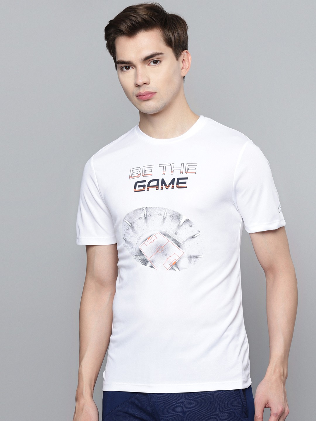 

Alcis Men White & Grey Printed Slim Fit T-shirt