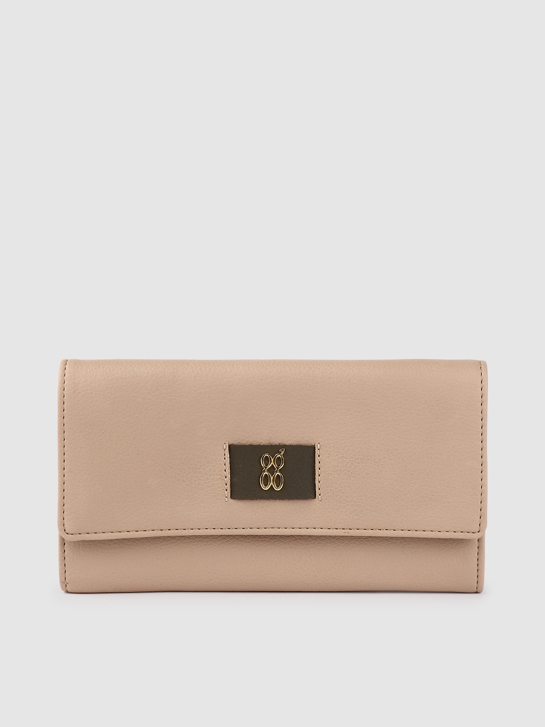 

Baggit Women Beige Solid Synthetic Leather Envelope