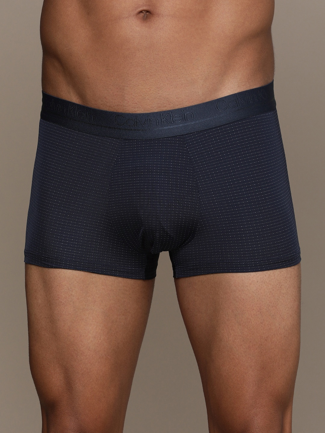 

Calvin Klein Underwear Men Navy Blue Solid Trunks