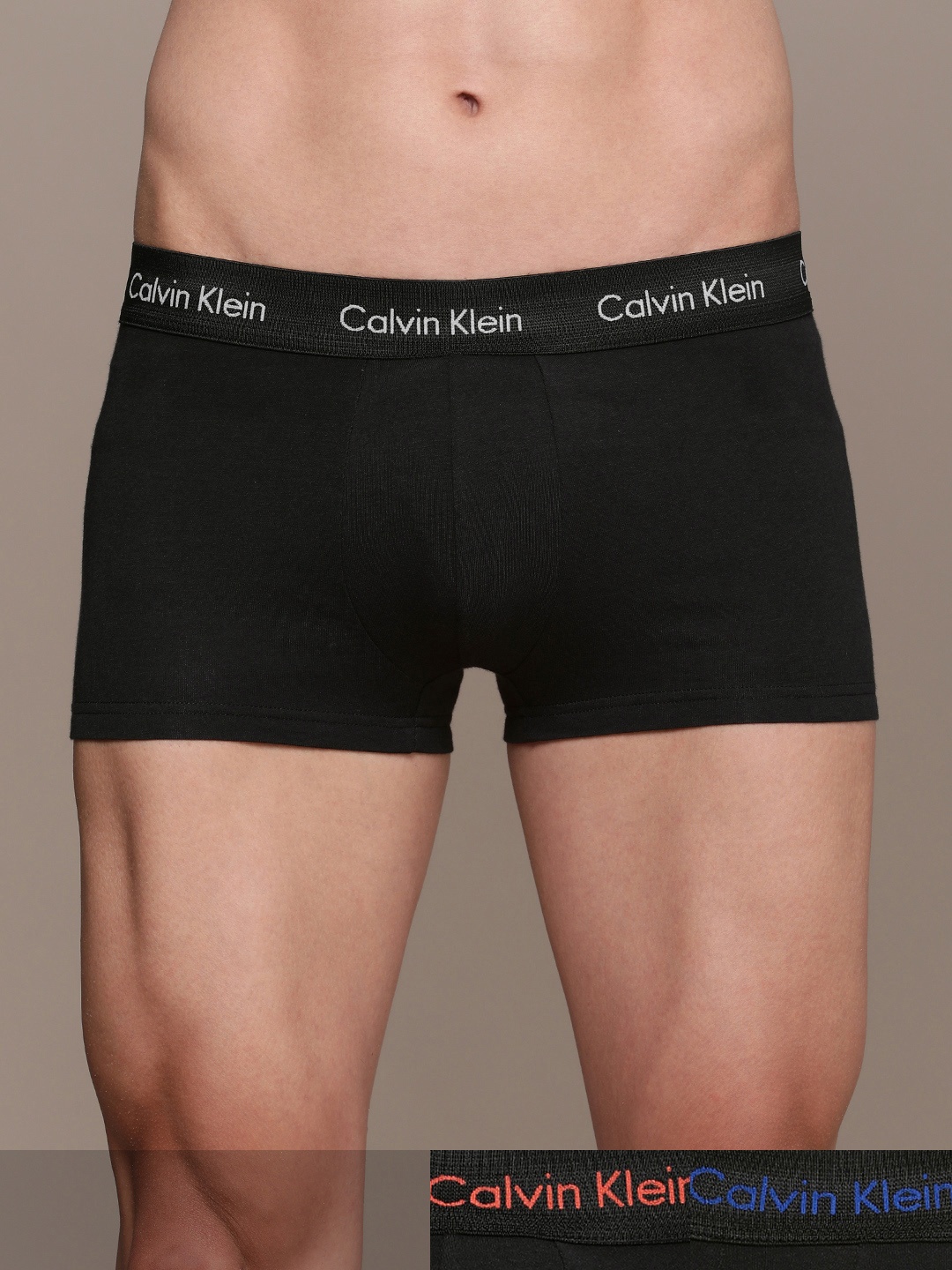 

Calvin Klein Underwear Men Pack of 3 Solid Trunks U2664WHN, Black