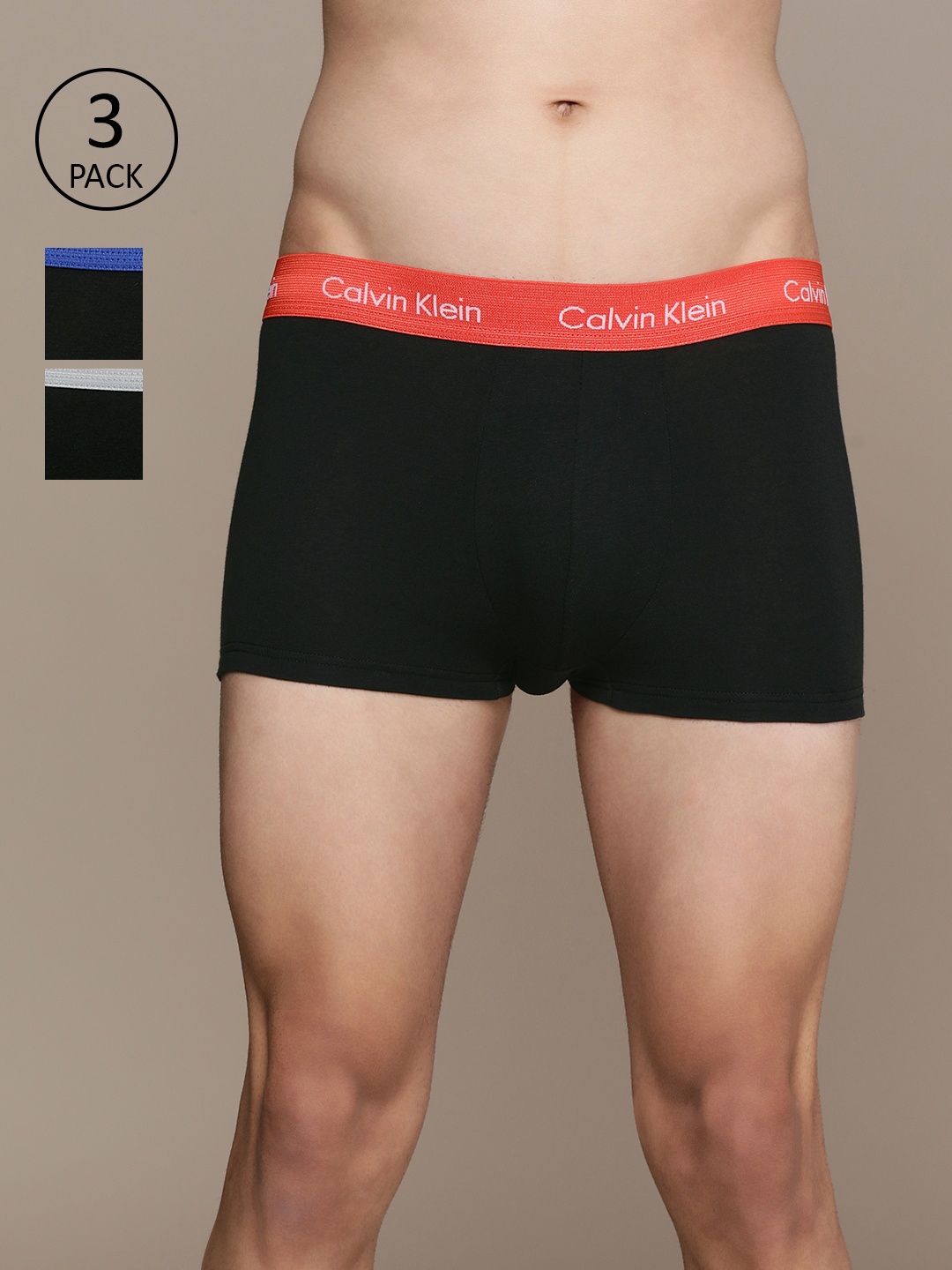 

Calvin Klein Underwear Men Pack of 3 Solid Trunks U2664WHD, Black
