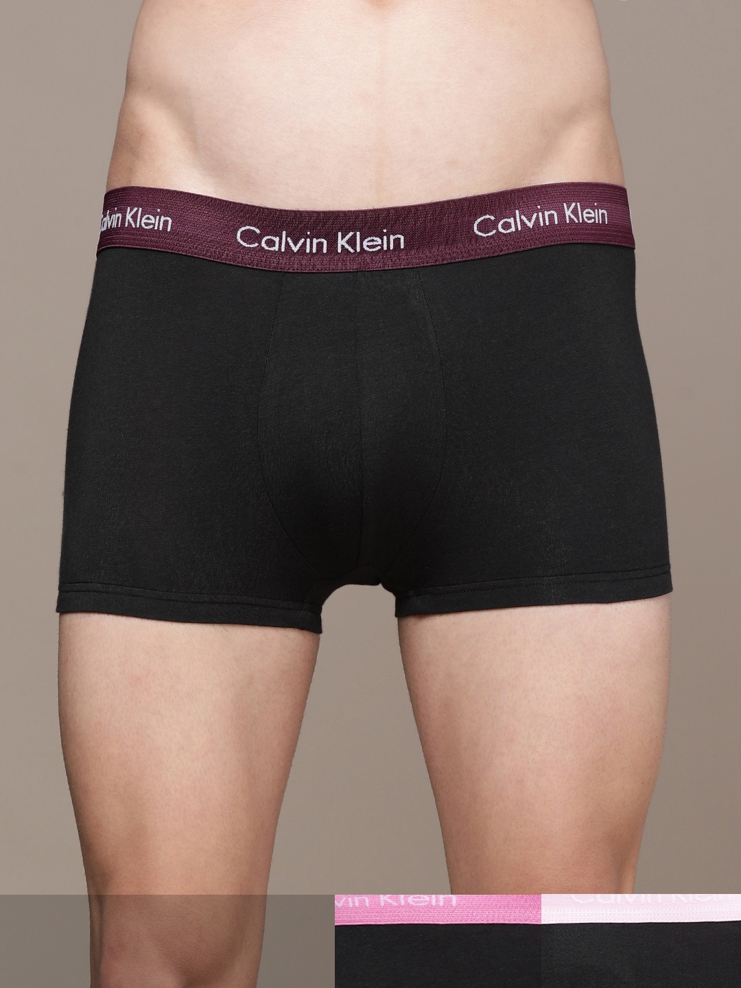 

Calvin Klein Underwear Men Black Pack of 3 Low-Rise Trunk NB3048WGJ