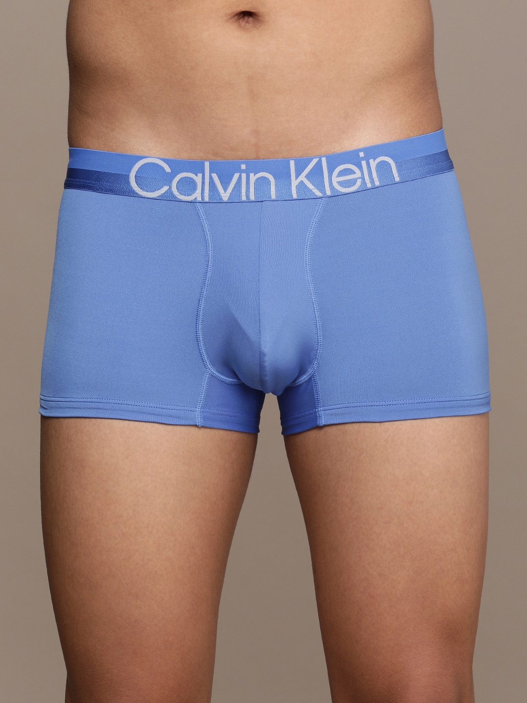 

Calvin Klein Underwear Men Blue Solid Trunks NB2974C4N