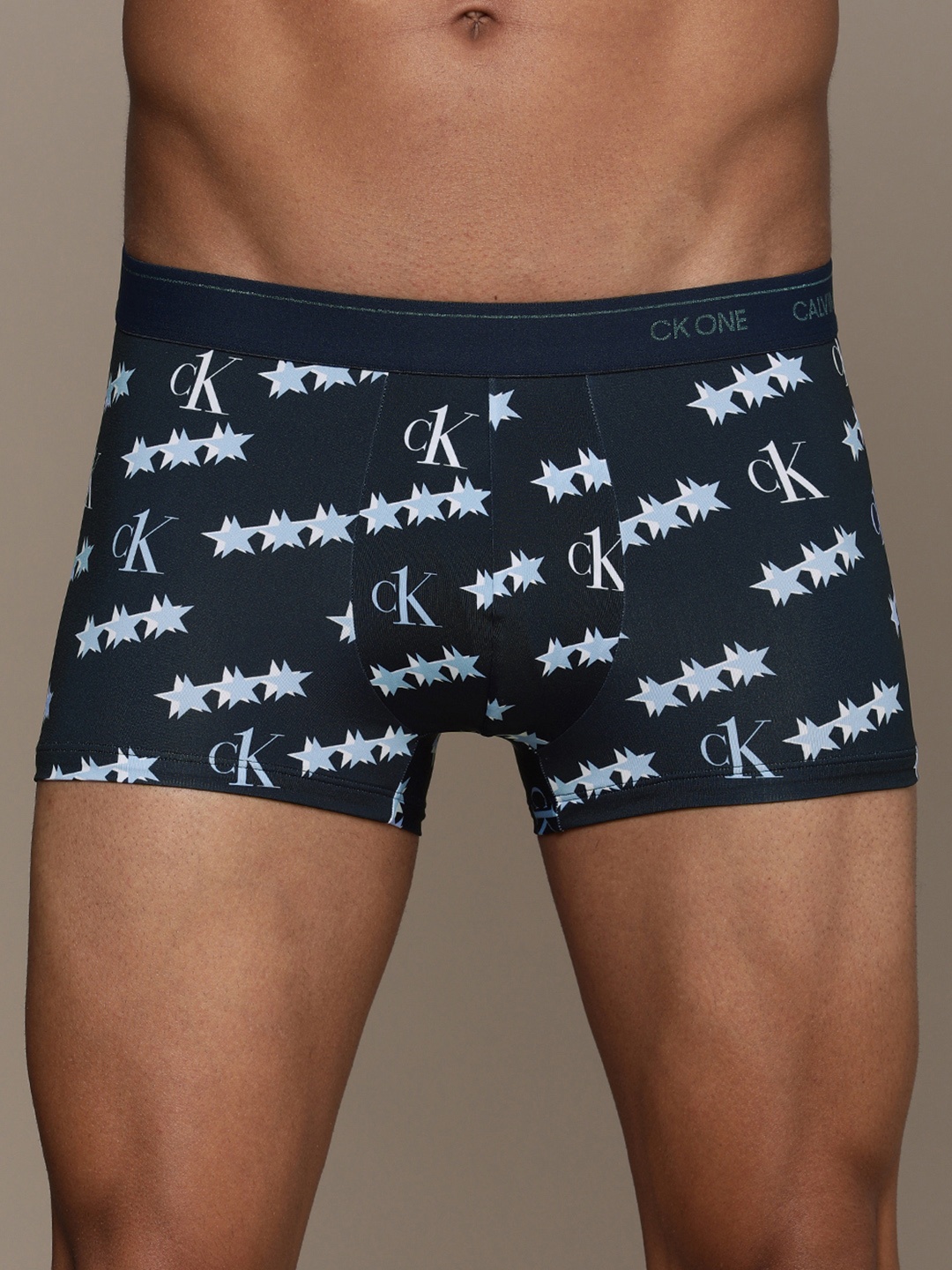 

Calvin Klein Underwear Men Navy Blue Logo Printed Trunks
