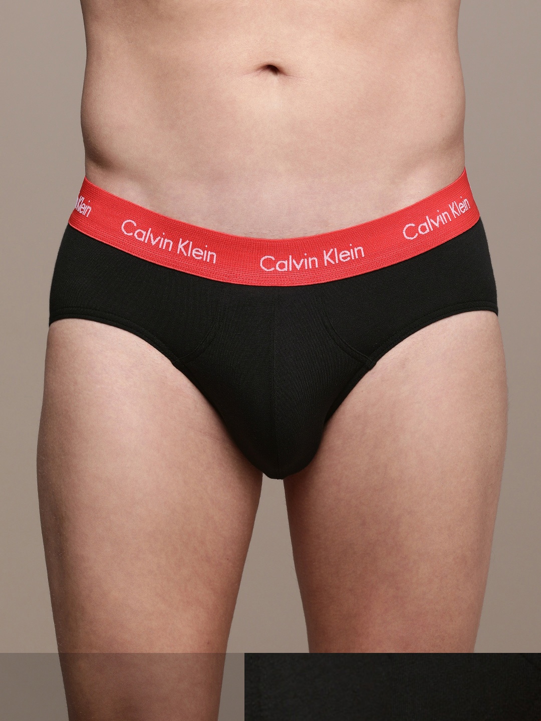 

Calvin Klein Underwear Men Multi Colourblocked Short Low Rise Brief Pack of 3, Black