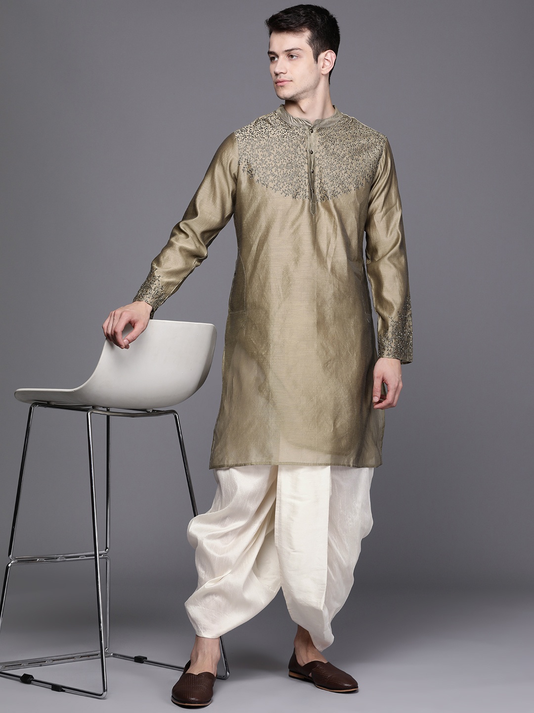 

Manyavar Men Off-White Solid Dhoti Pants