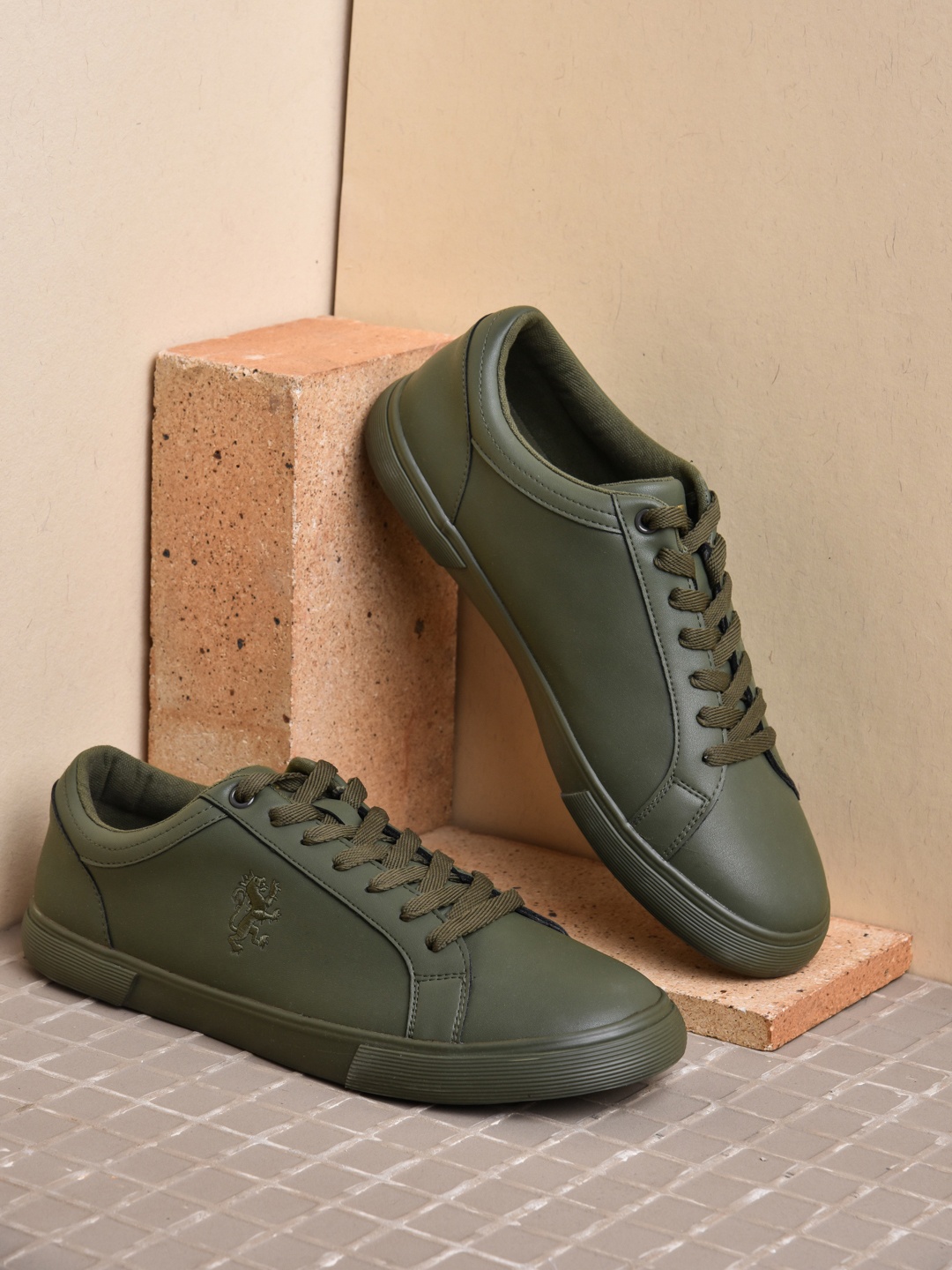 

Red Tape Men Olive Green Sneakers