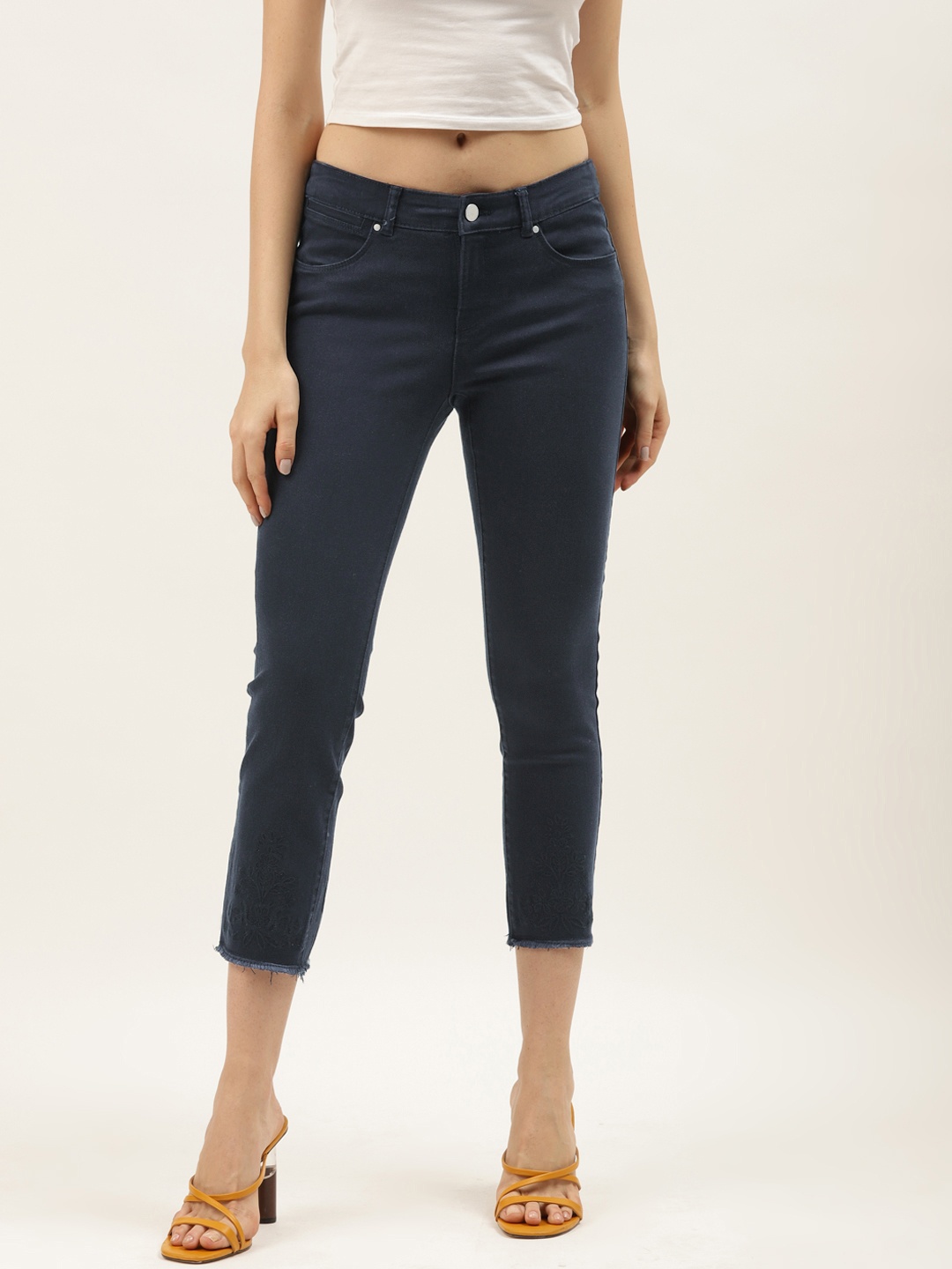 

Malachi Women Navy Blue Skinny Fit Embroidered Stretchable Cropped Jeans
