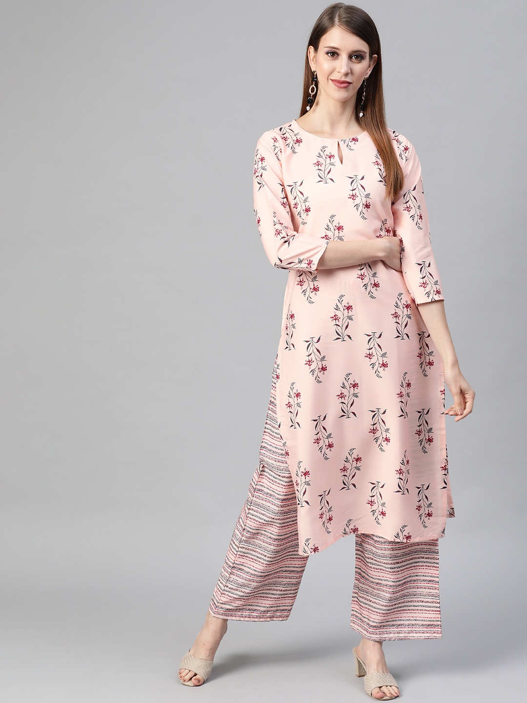 

AHIKA Women Peach-Coloured Floral Printed Kurta with Palazzos
