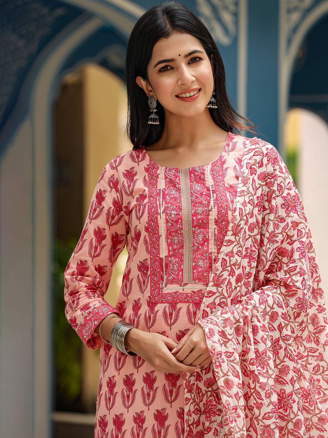 

AHIKA Women Floral Printed Kurta with Trousers & Dupatta, Pink