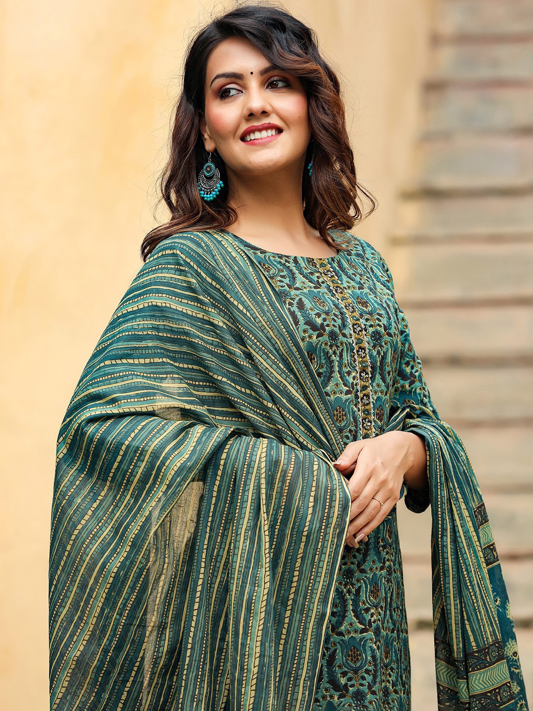

AHIKA Women Green & Navy Printed Gotta Patti Kurta with Trousers & Dupatta