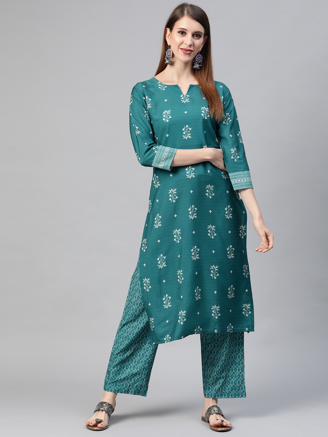 

AHIKA Women Teal Green & Grey Ethnic Motifs Printed Kurta with Trousers