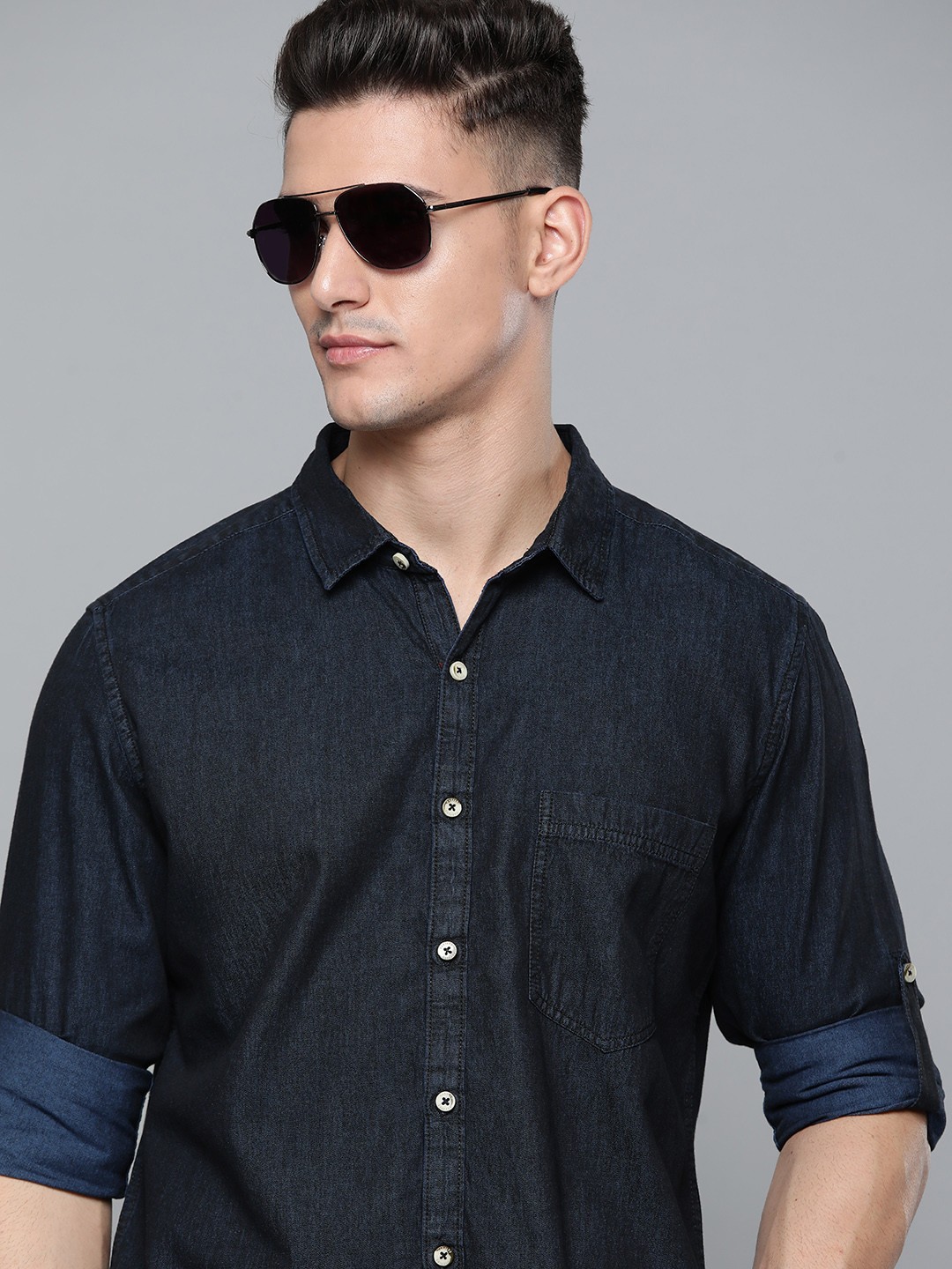 

Harvard Men Navy Blue Pure Cotton Solid Denim Shirt
