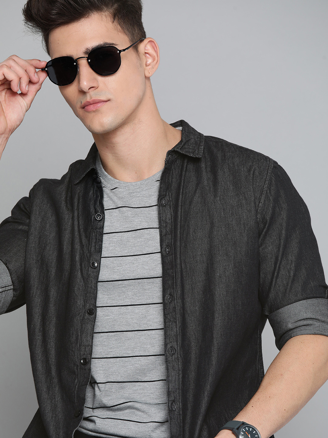

Harvard Men Charcoal Grey Pure Cotton Regular Fit Denim Casual Shirt