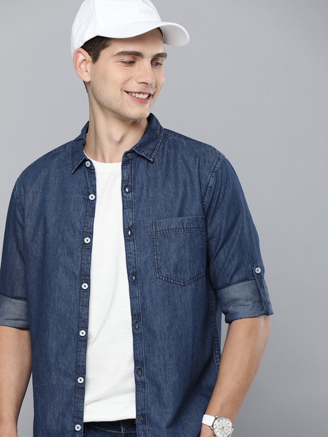 

Harvard Men Blue Faded Casual Denim Shirt