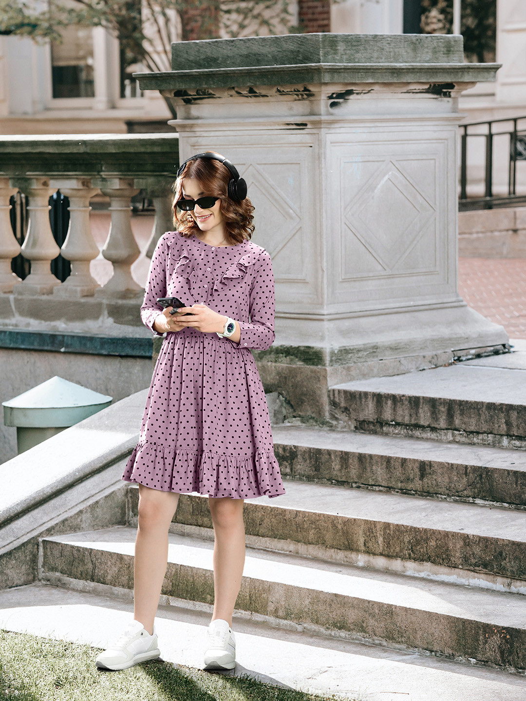 

Harvard Mauve & Black Polka Dots Prints Ruffled A-Line Dress