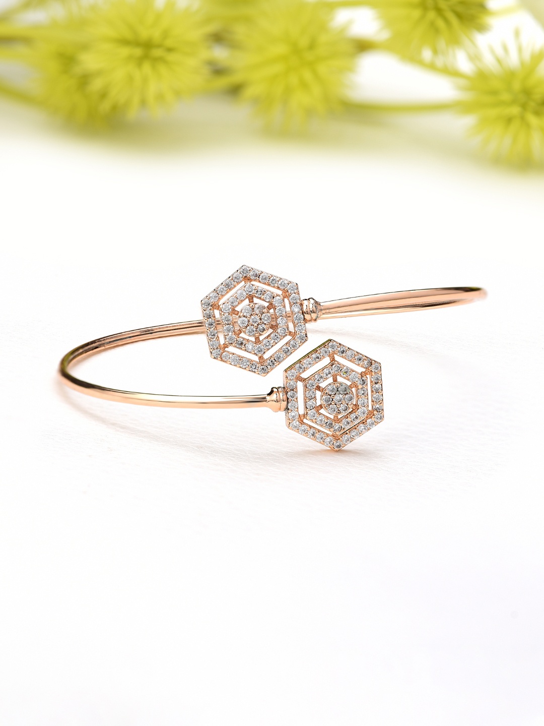 

AMI Women Rose Gold & Transparent Brass Cubic Zirconia Rose Gold-Plated Kada Bracelet