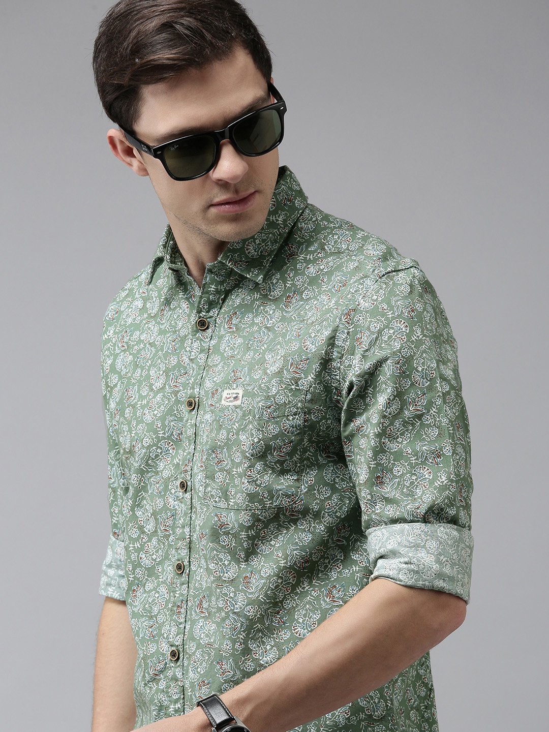 

U S Polo Assn Denim Co Men Green & White Slim Fit Floral Printed Pure Cotton Casual Shirt