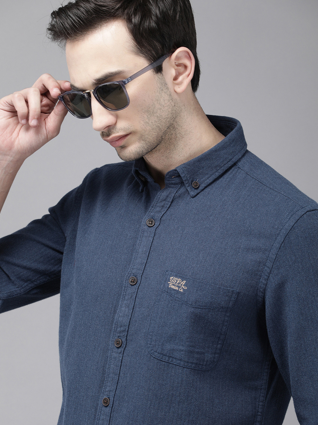 

U S Polo Assn Denim Co Men Blue Solid Slim Fit Casual Shirt
