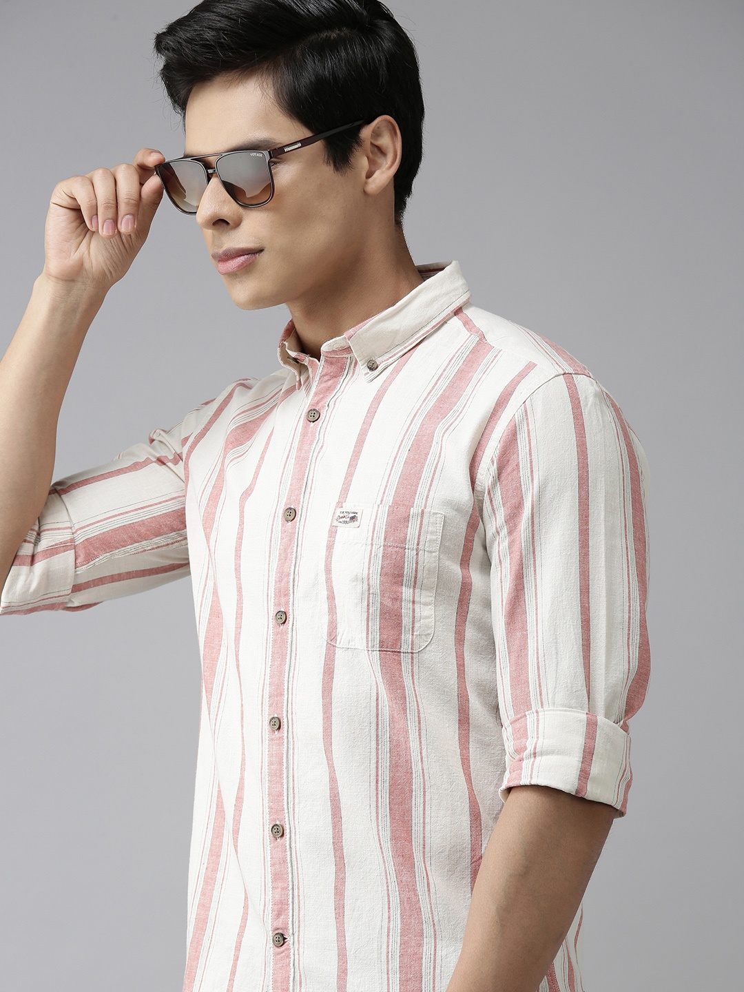 

U.S. Polo Assn. Denim Co. Men Red & Off-White Striped Slim Fit Casual Shirt