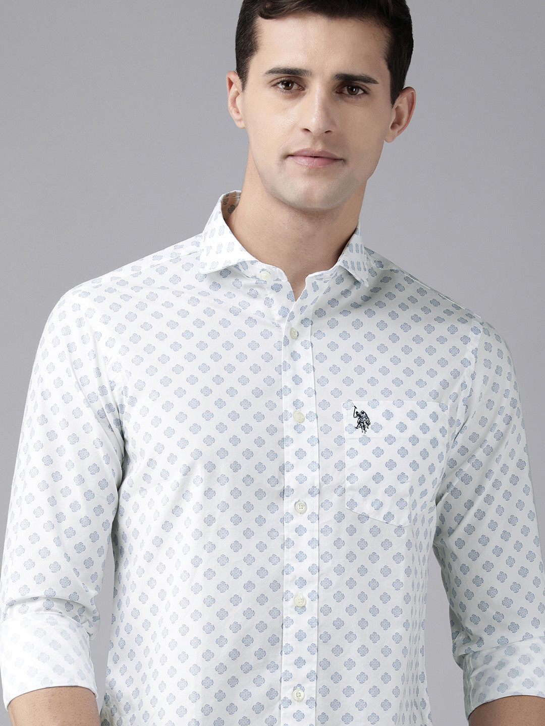 

U S Polo Assn Men White & Blue Tailored Fit Printed Pure Cotton Casual Shirt