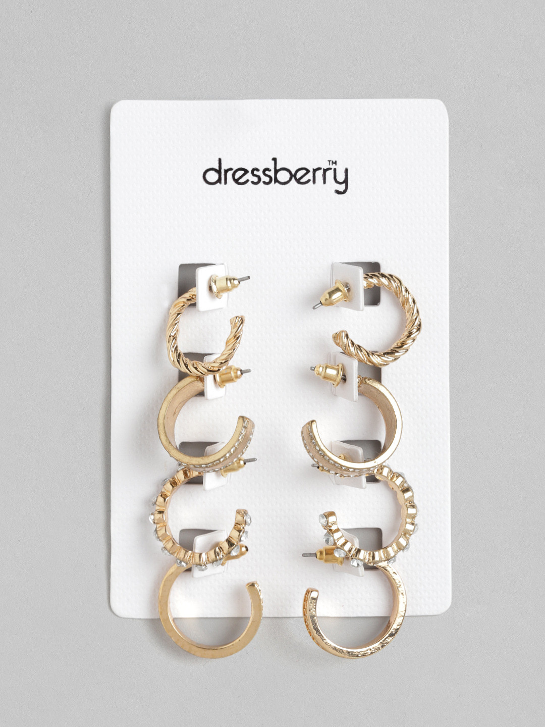 

DressBerry Set of 4 Gold-Plated Crescent Shaped Half Hoop Earrings