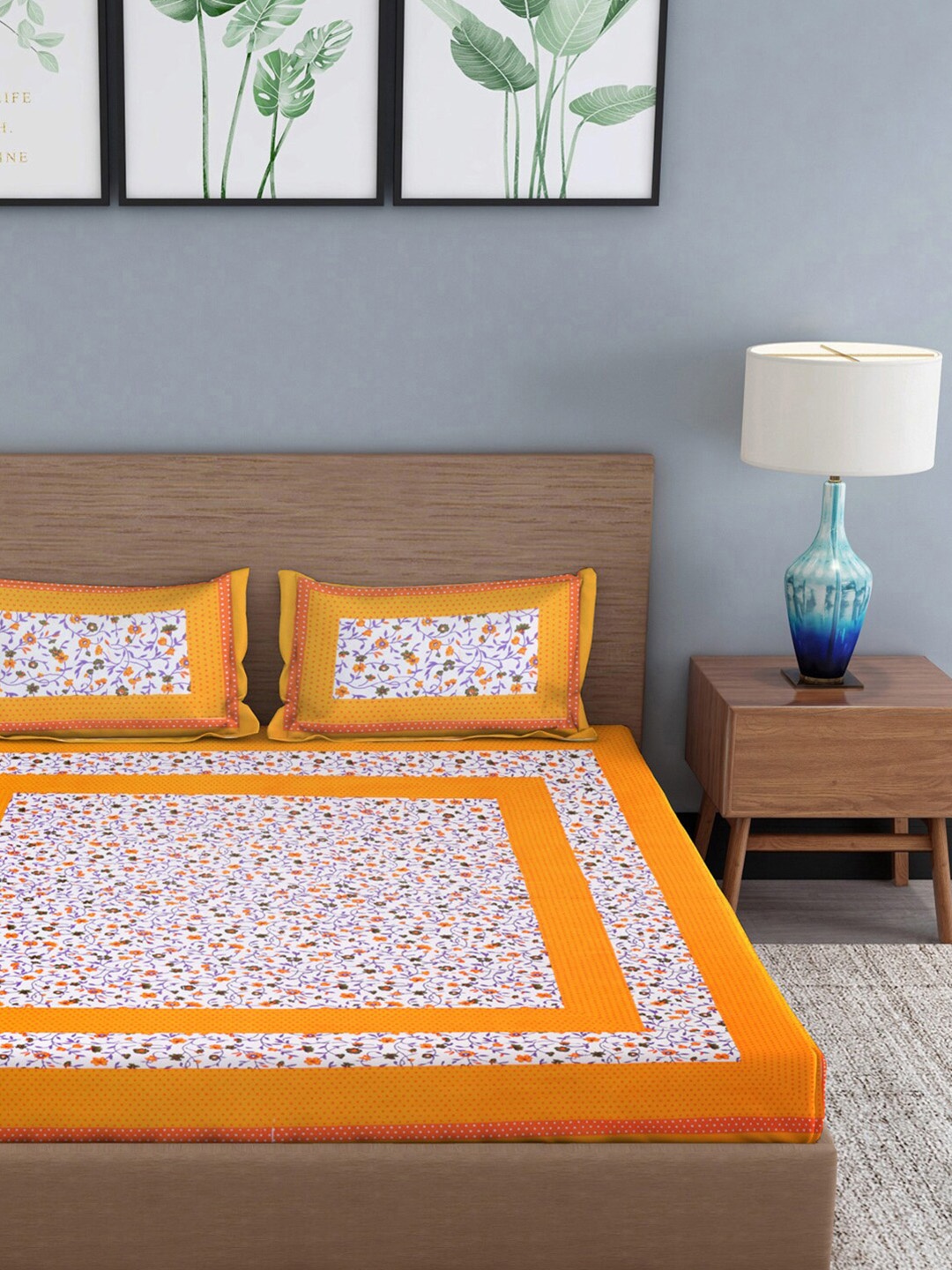 

Gulaab Jaipur White & Orange Floral 210 TC Queen Bedsheet with 2 Pillow Covers