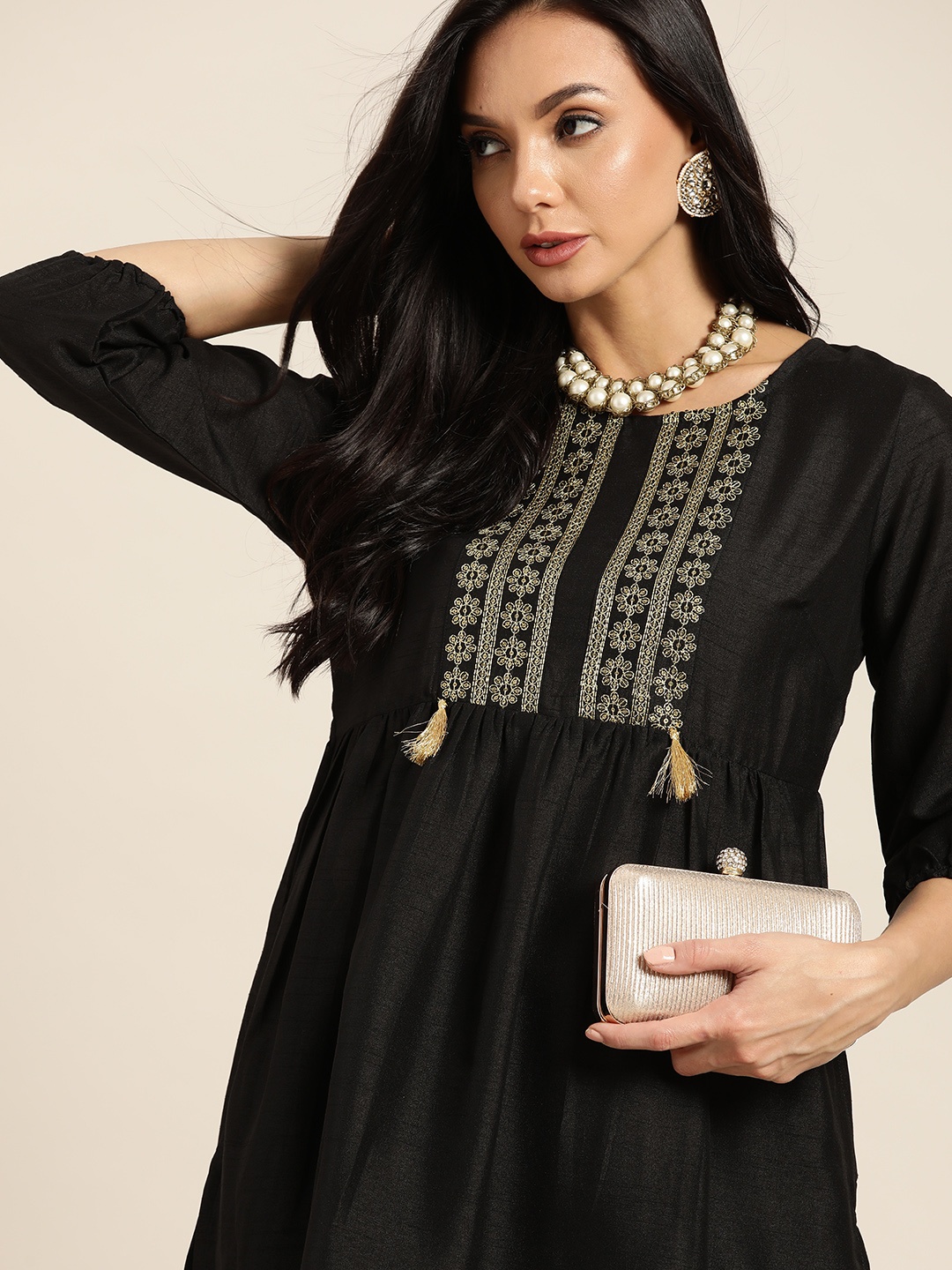 

Sangria Women Black Ethnic Motifs Yoke Design Embroidered Kurta with Trousers